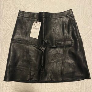 NWT Zara faux leather skirt